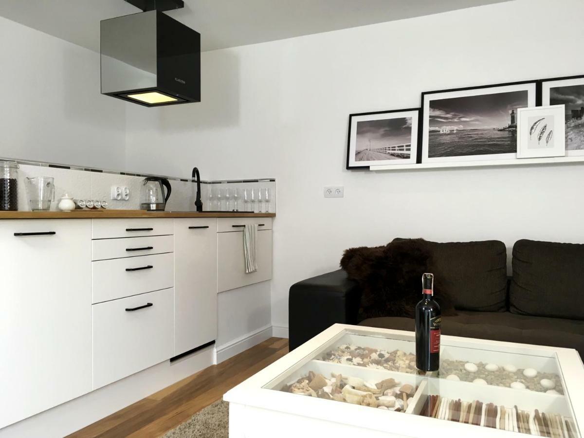 Sea Apartment 150M Do Morza Гданск Екстериор снимка
