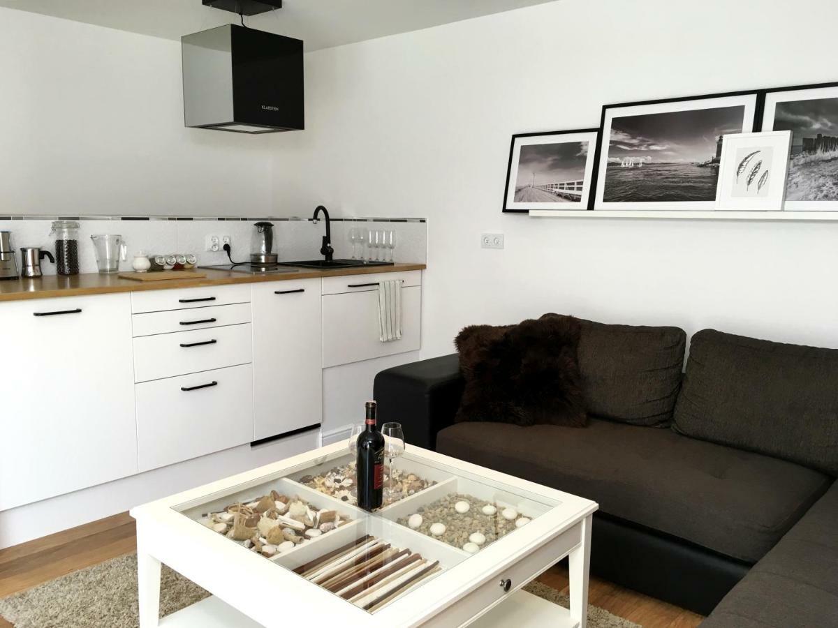 Sea Apartment 150M Do Morza Гданск Екстериор снимка